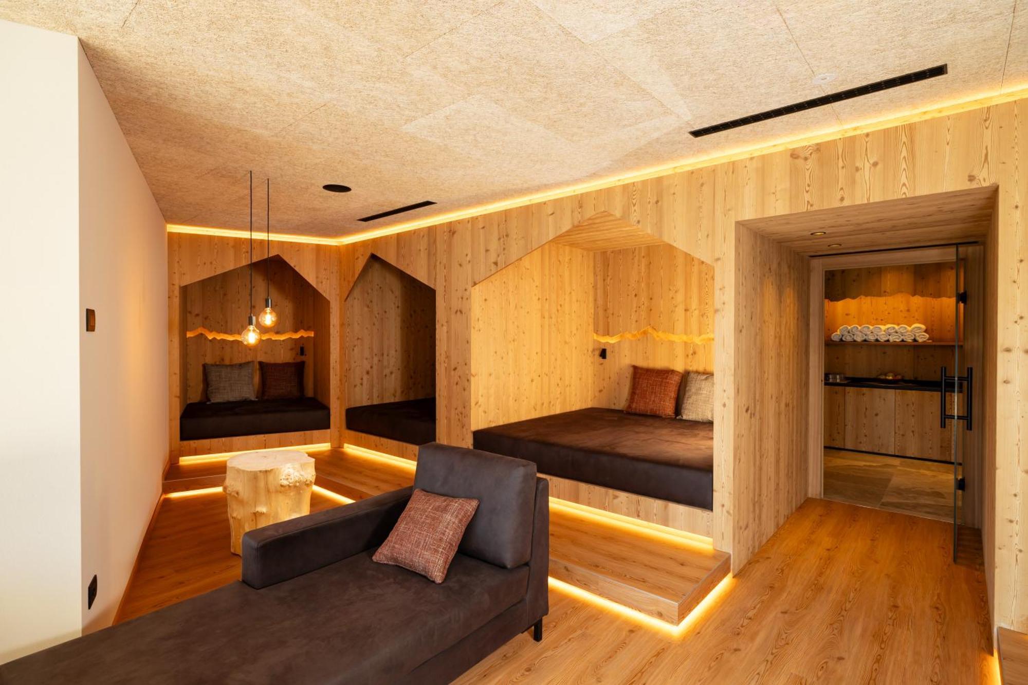 Hotel Alpenrose Dolomites لا فالي المظهر الخارجي الصورة