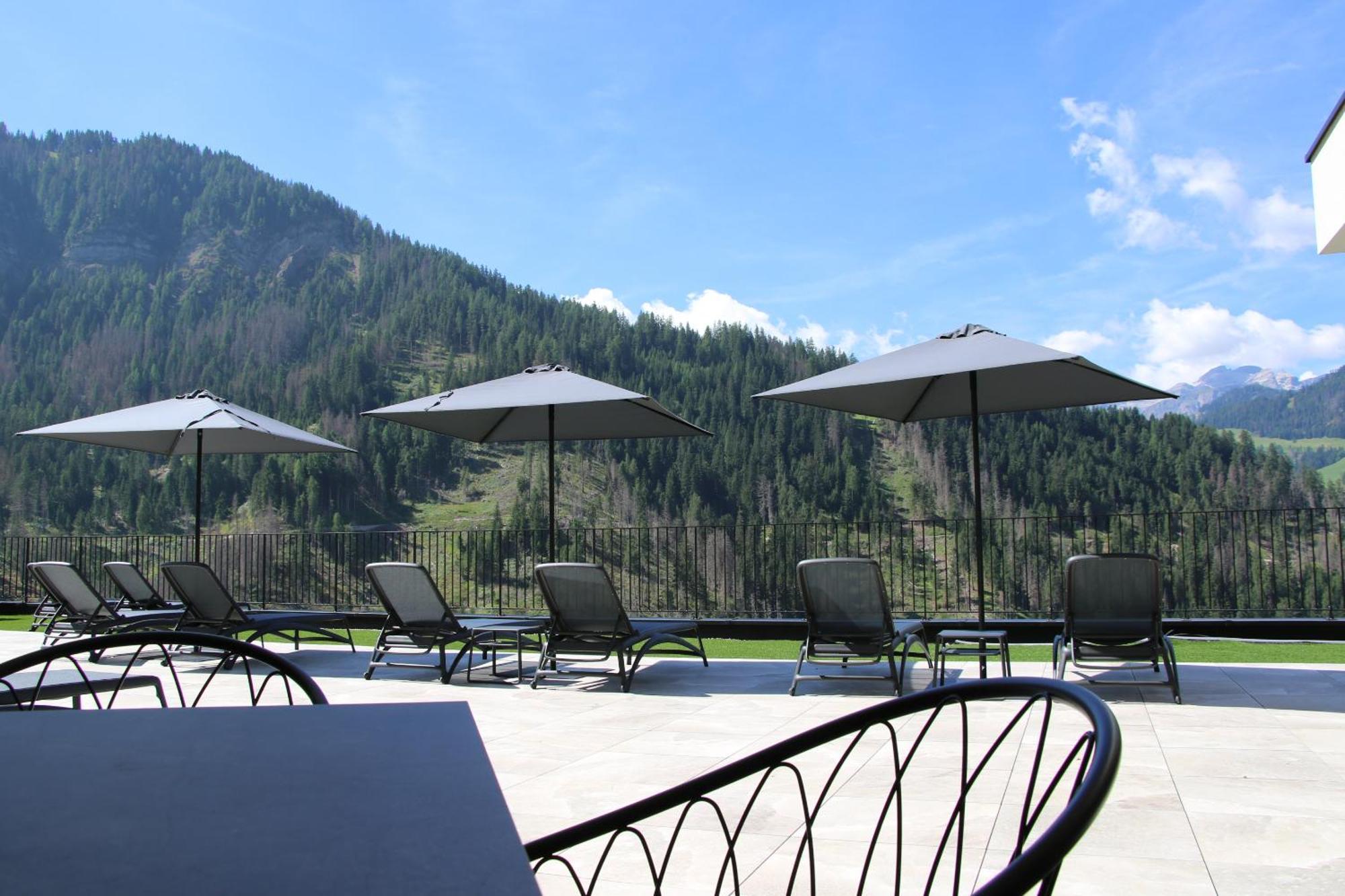Hotel Alpenrose Dolomites لا فالي المظهر الخارجي الصورة