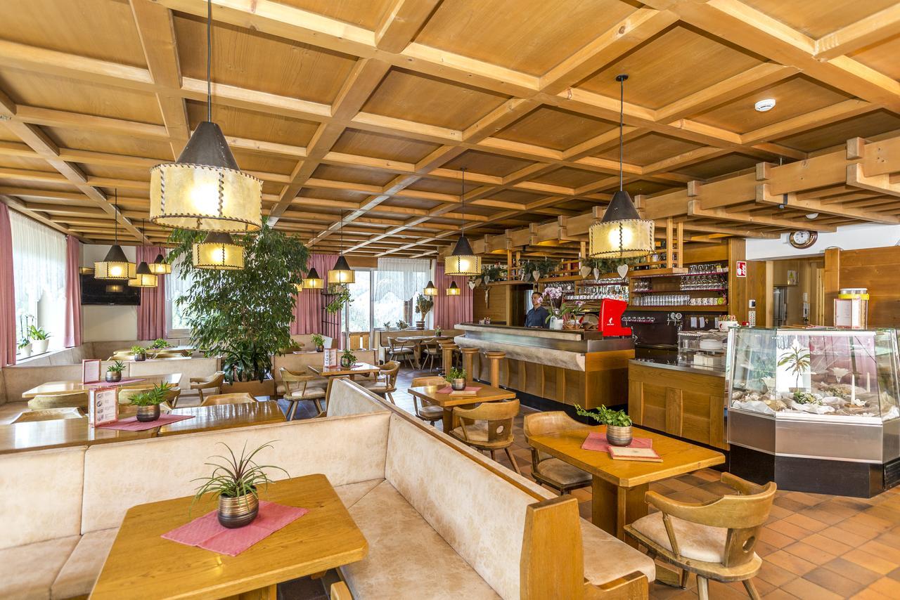 Hotel Alpenrose Dolomites لا فالي المظهر الخارجي الصورة